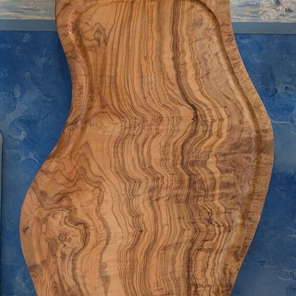 Handmade Rustic Carving Board OLIVE WOOD 14.5 x 7 - Picture 4 of 4